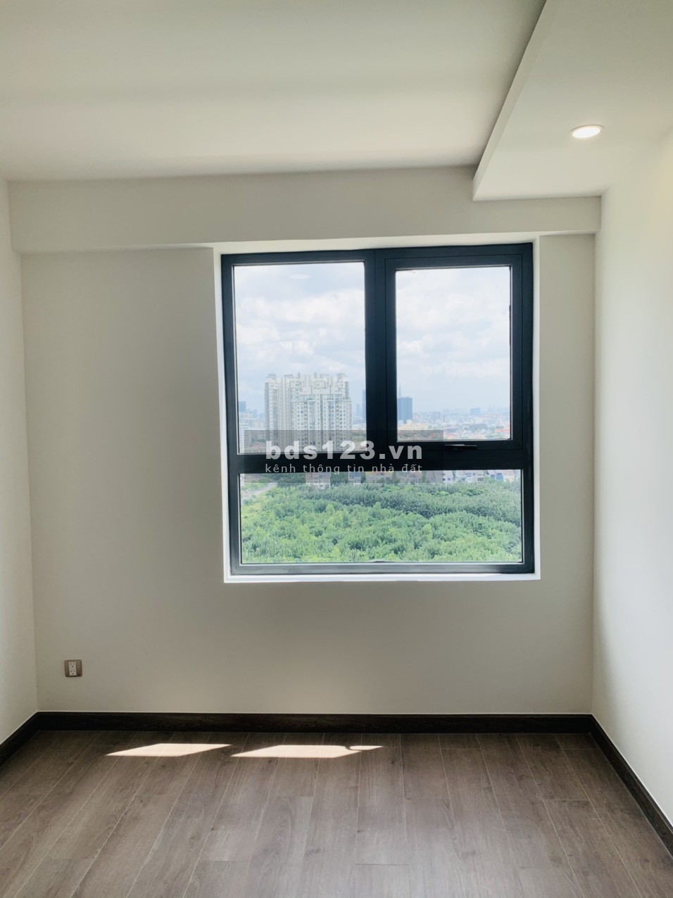 Cần bán căn hộ chung cư quận 7 Boulevard 2PN và 2WC, 70m2, giá bán khoảng 3.2 tỷ, hiện nhà trống