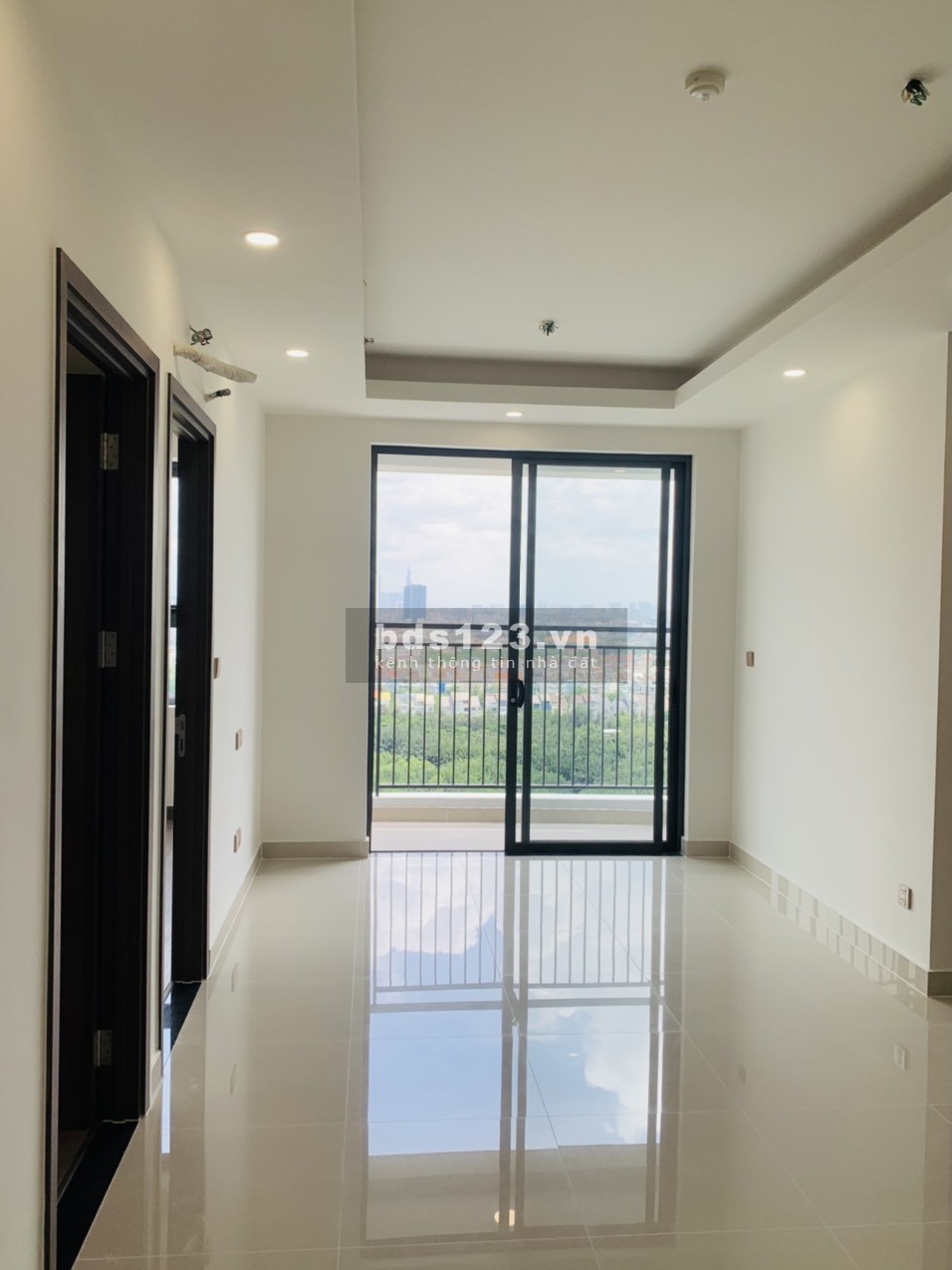 Cần bán căn hộ chung cư quận 7 Boulevard 2PN và 2WC, 70m2, giá bán khoảng 3.2 tỷ, hiện nhà trống