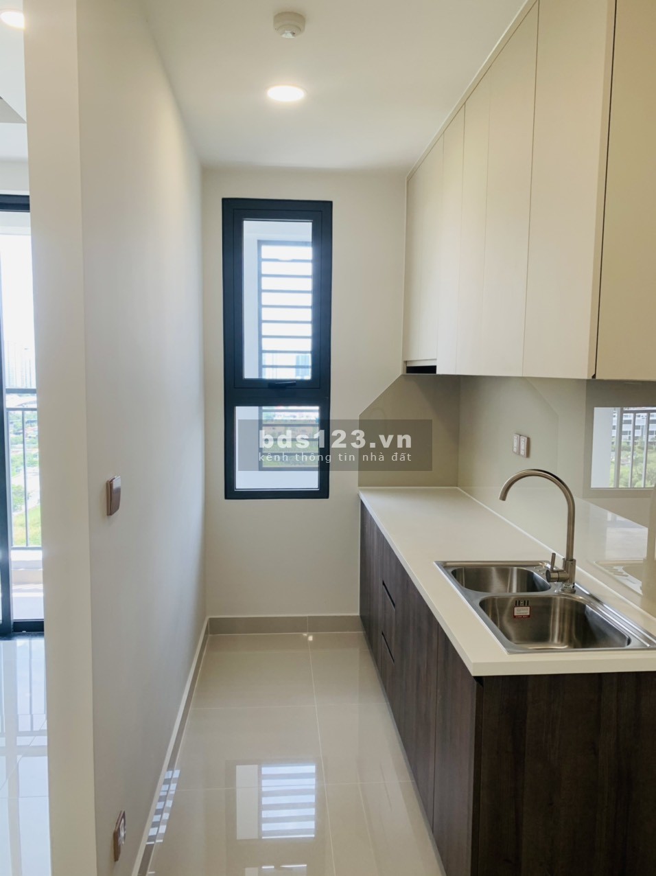Cần bán căn hộ chung cư quận 7 Boulevard 2PN và 2WC, 70m2, giá bán khoảng 3.2 tỷ, hiện nhà trống