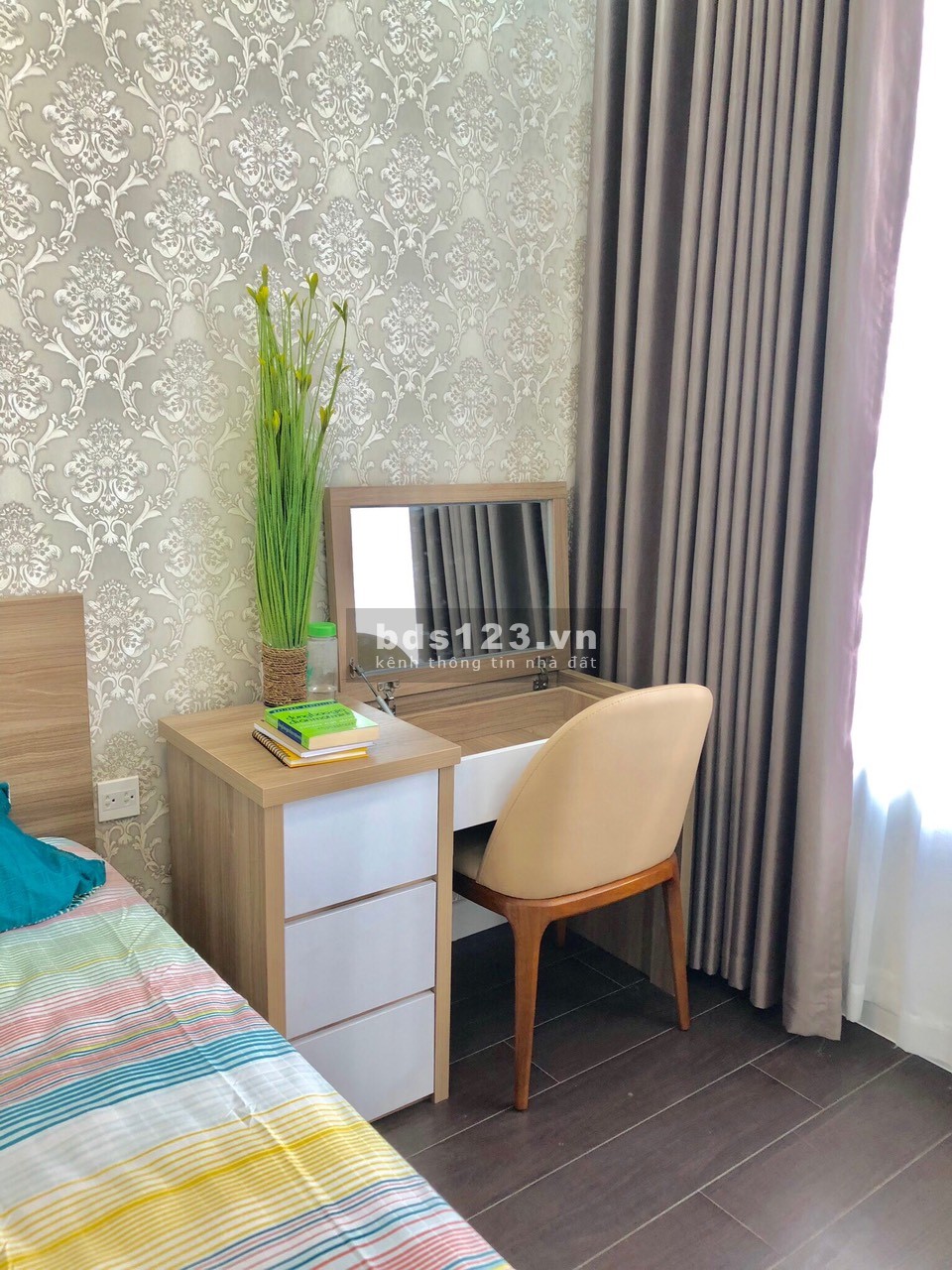 Cho thuê căn hộ 3 phòng ngủ, diện tích 109m2, Full nội thất giá 20 triệu/tháng