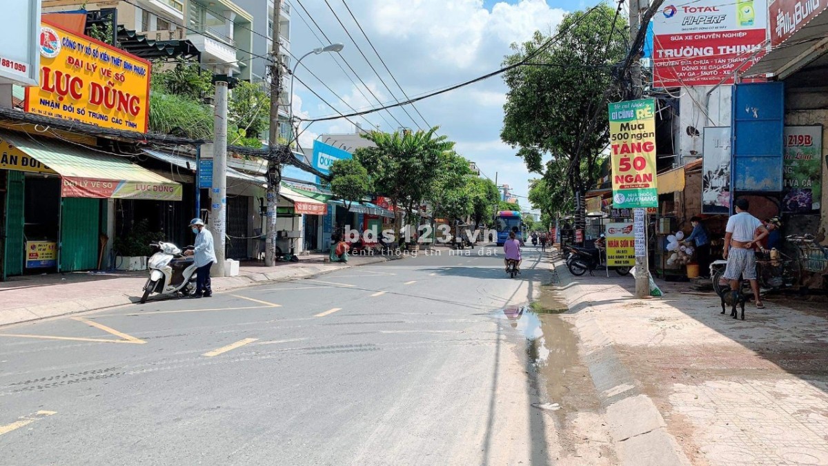 Bán nhà ngang rộng 8m Lê Văn Lương 3 tầng giá 21 tỷ có sân thượng