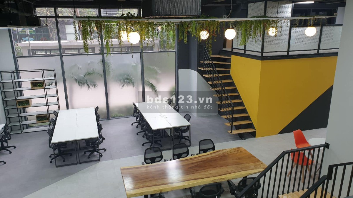 Cho thuê văn phòng 500m2 tại Cầu Giấy, Hà Nội, giá tốt lh 0985113396