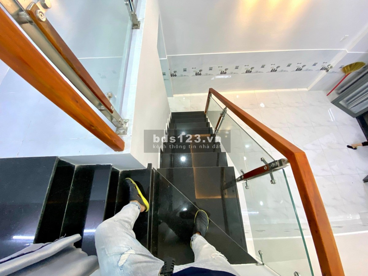 Bán nhà Lê Văn Khương phường Hiệp Thành, Quận 12 liên hệ 0962988066