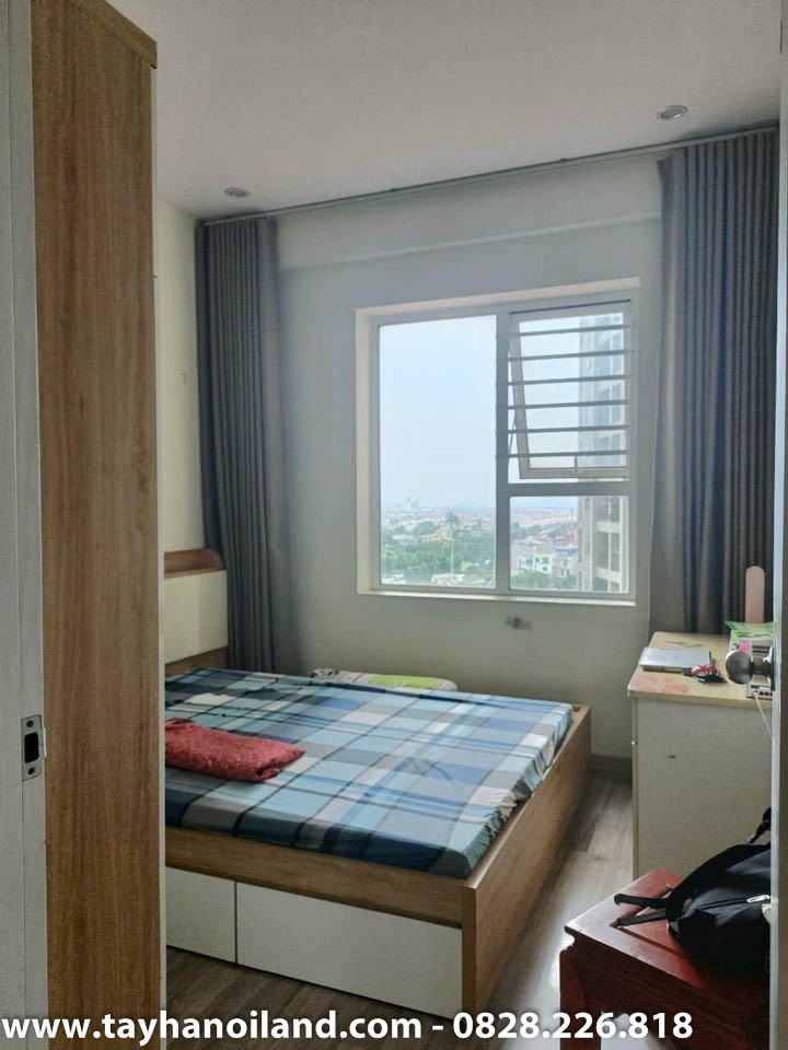 Bán căn hộ chung cư The Golden An Khánh tòa 32T 74m2 Full nội thất ban công Tây Nam