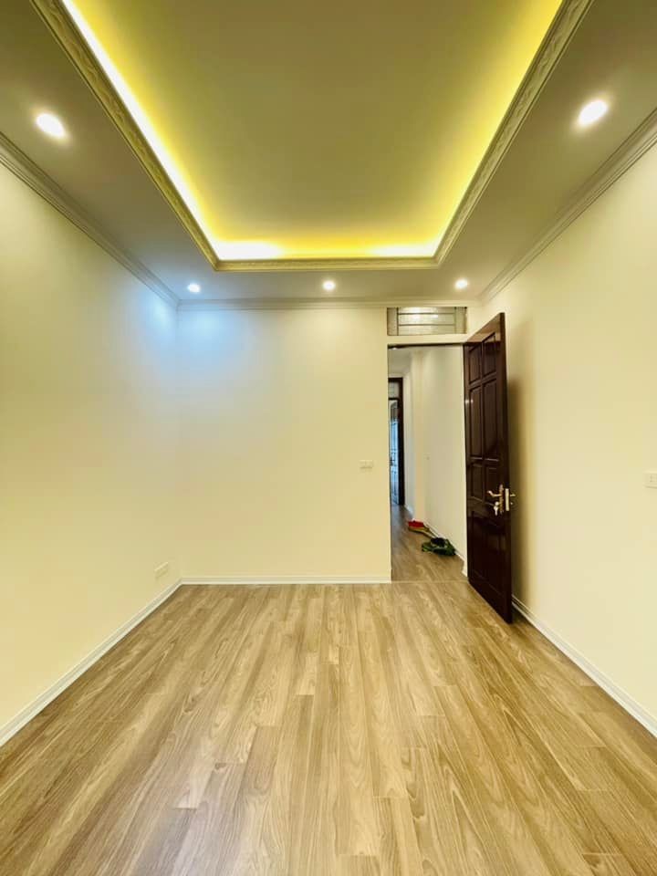 Bán nhà đẹp đẳng cấp dtsd 41m2 5 tầng giá 8.5 tỷ, phố Hoàng Văn Thái, thanh Xuân, vỉa hè ô tô