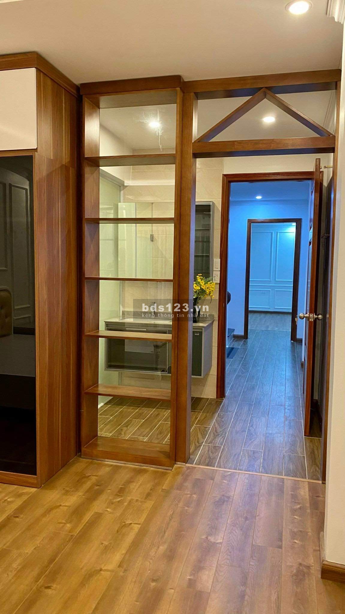 Bán nhà đẹp ở ngay Nghĩa Lộ DTSD 53m² x 2 tầng 4,2m mặt tiền giá ngon 2,8 tỷ đồng