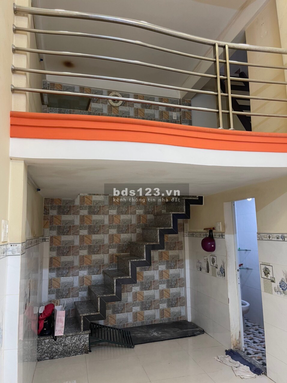 Bán nhà H3m Cô Giang, phường Cầu Ông Lãnh, Quận 1 DTSD 3mx5,5m. T+3L đúc giá 2,6 tỷ