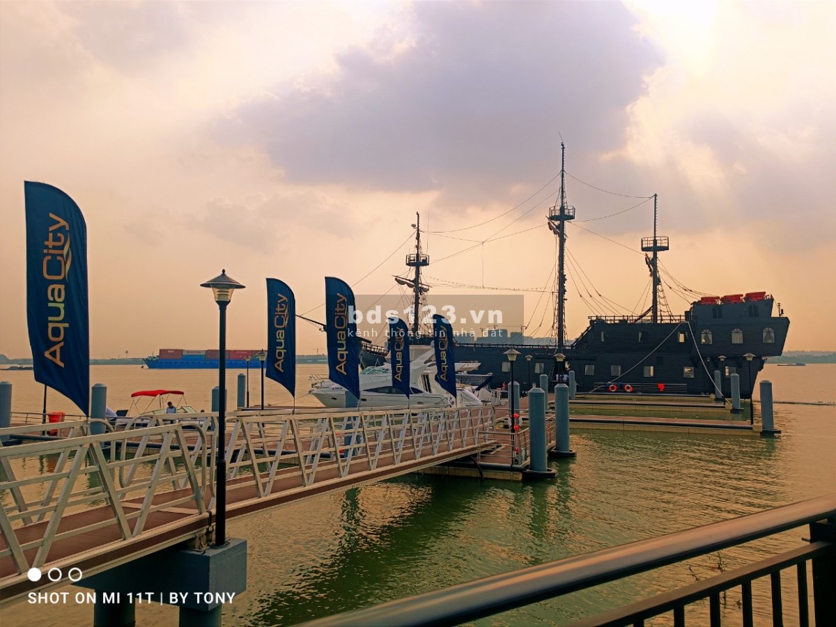 Chỉ hơn 2tỷ sở hữu nhà phố tại siêu đô thị Aqua City giá…