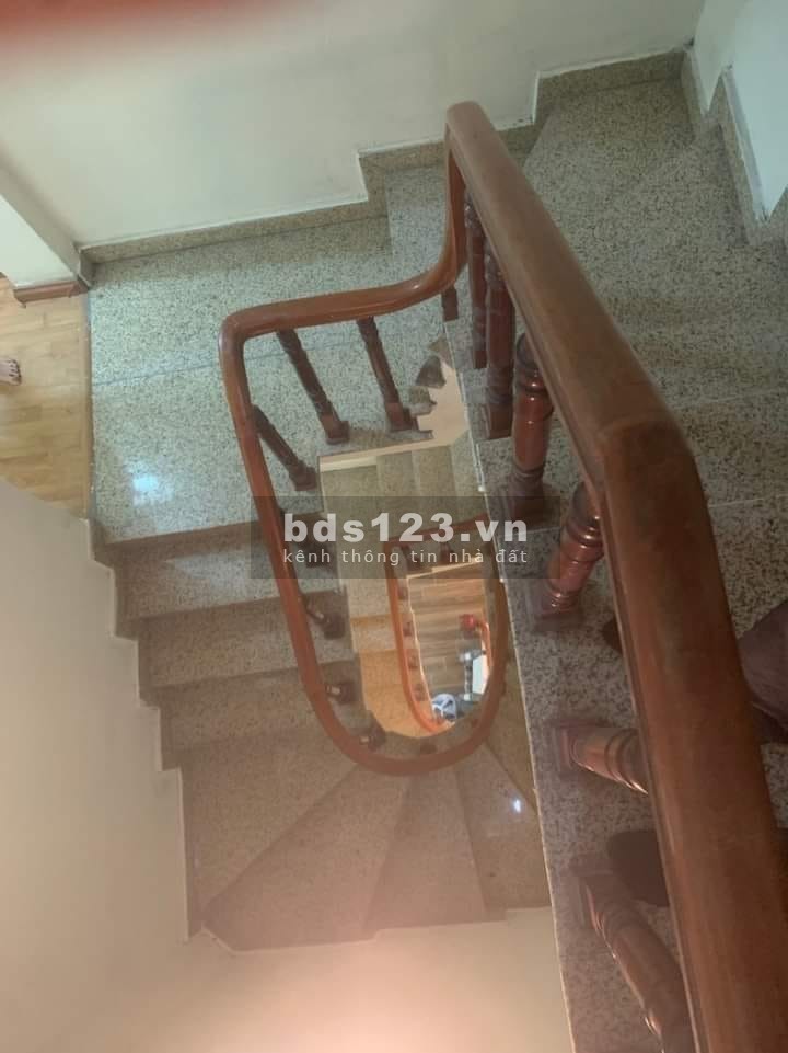 Bán nhà Nguyễn Đức Cảnh Hoàng Mai 27m2 x 3 tầng, MT 3m, chỉ 3.1 tỷ. LH em Lan 0975258510