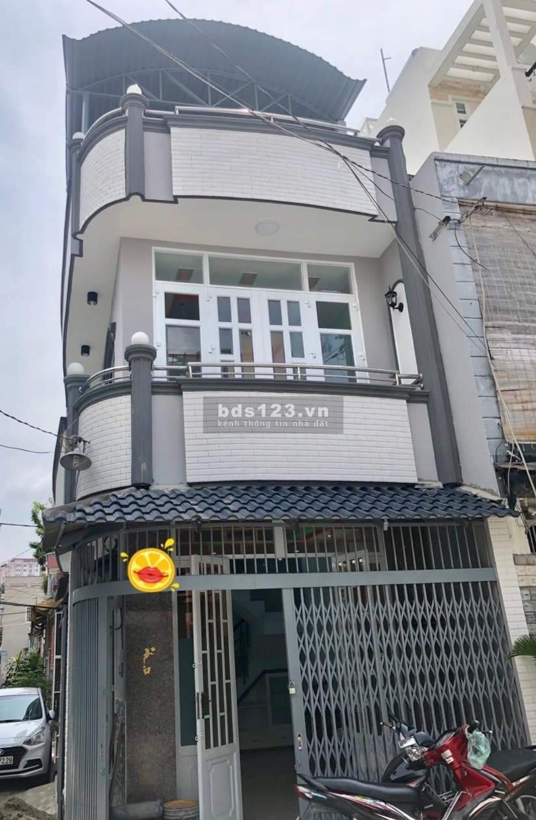Bán nhà 3 tầng bê tông góc 3 mặt tiền hẻm xe hơi tránh, Quận Tân Phú, dt 48m2, nhích 5 tỷ
