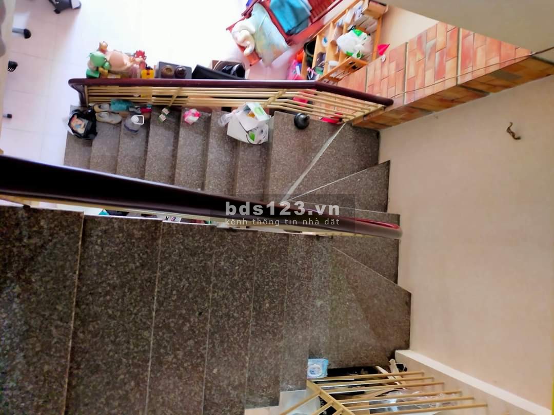 Bán nhà nguyên căn đường nội bộ Quận Tân Phú, dtsd 4.2mx12m, giá nhích 5 tỷ