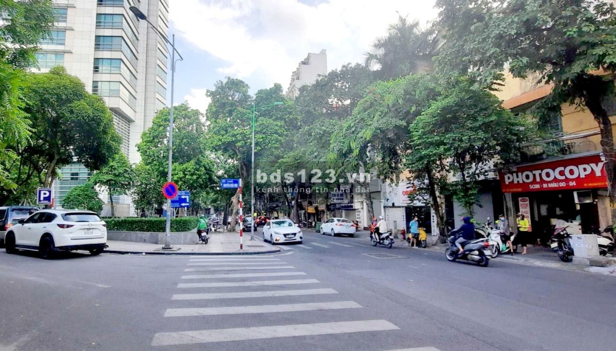 Siêu to khổng lồ mặt phố Phó Đức Chính, 158m2, MT 6m, 380 tr/m2, của hiếm quận Ba Đình