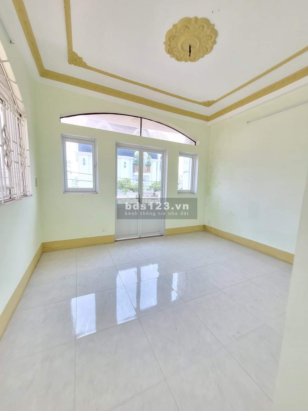 Bán nhà mặt tiền dt lớn, 4 tầng btct Quận Bình Tân khu Tên Lửa, dt 6x16, nhích 10 tỷ