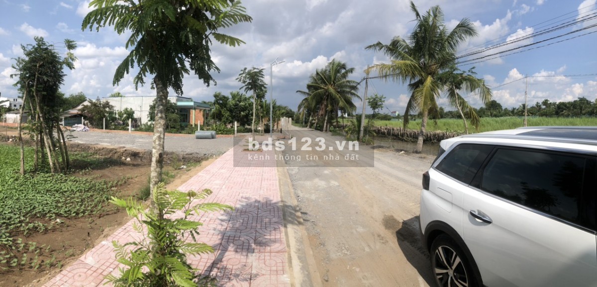 Bán đất nền SHR View kênh đối diện Đại Học Tân Tạo gần 2 Cụm KCN lớn