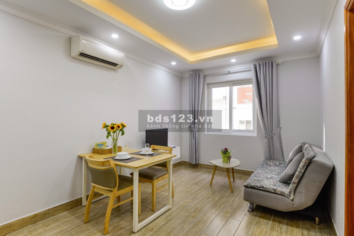 Cho thuê căn hộ 1 phòng ngủ, quận 7. có đầy đủ nội thất và free các phí, free dọn phòng, giặt ủi