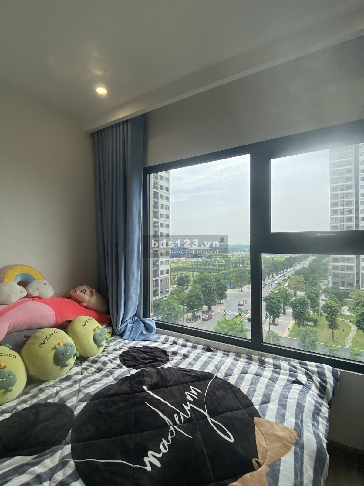 Chính chủ cắt lỗ 260 triệu bán căn 3 pn dt 81m2 full nội thất thiết kế Vinhomes Ocean Park