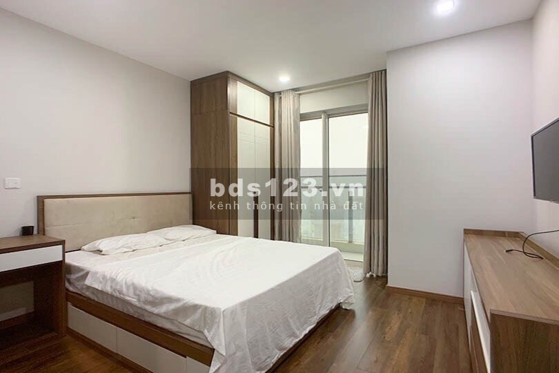 Cần bán căn 1503 diện tích 69m2 với mức giá 3 tỷ 6 đầu tư sinh lời cao, giá tốt