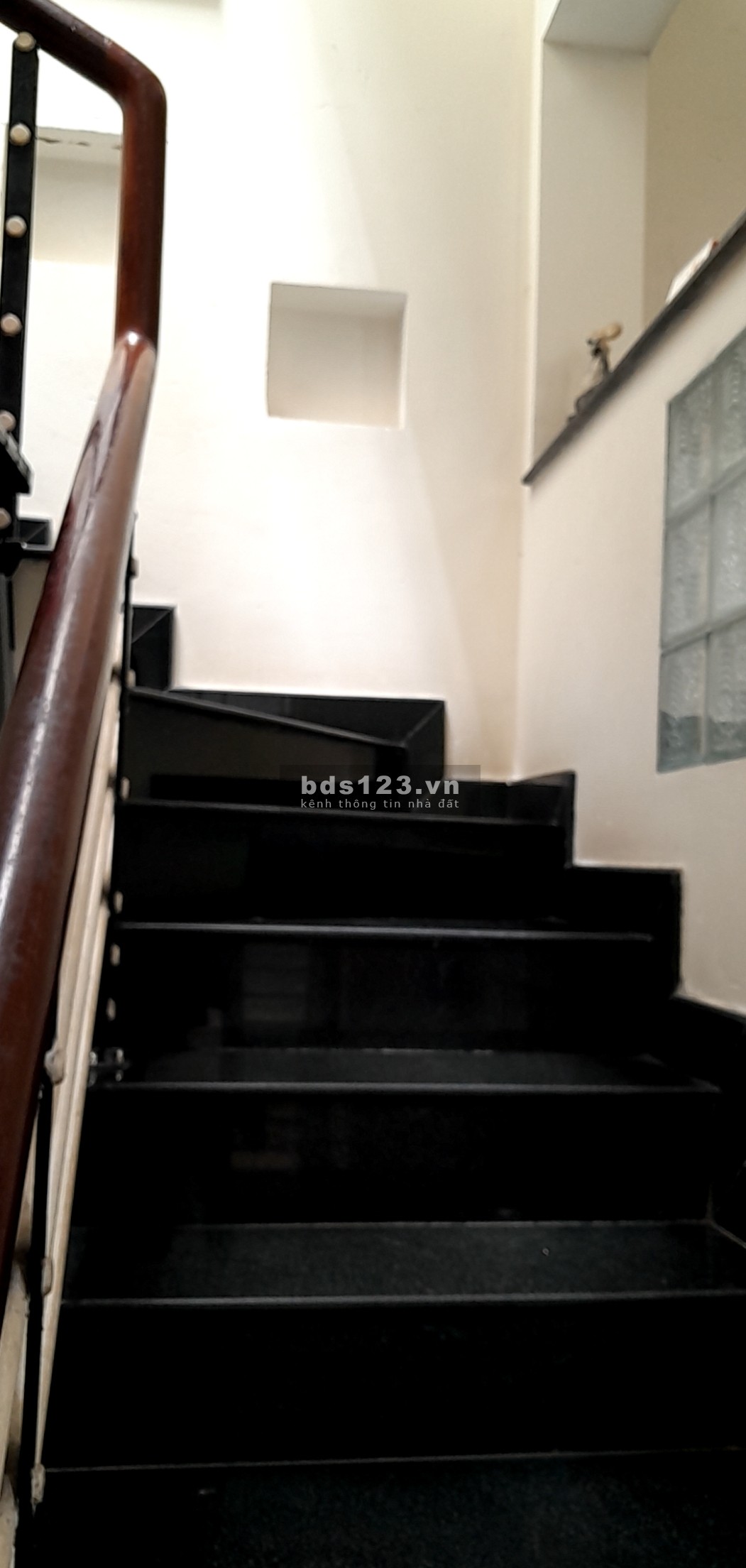 Nhà trung tâm Quận 7 diện tích 120m² x 3 tầng giá chỉ nhỉnh 23 tỷ đồng