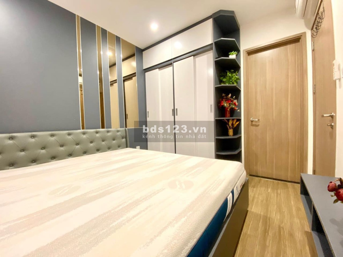 Bán gấp căn góc 2Pn+1, 70m, full đồ xin tại Vinhomes Smart City, view nội khu đẹp
