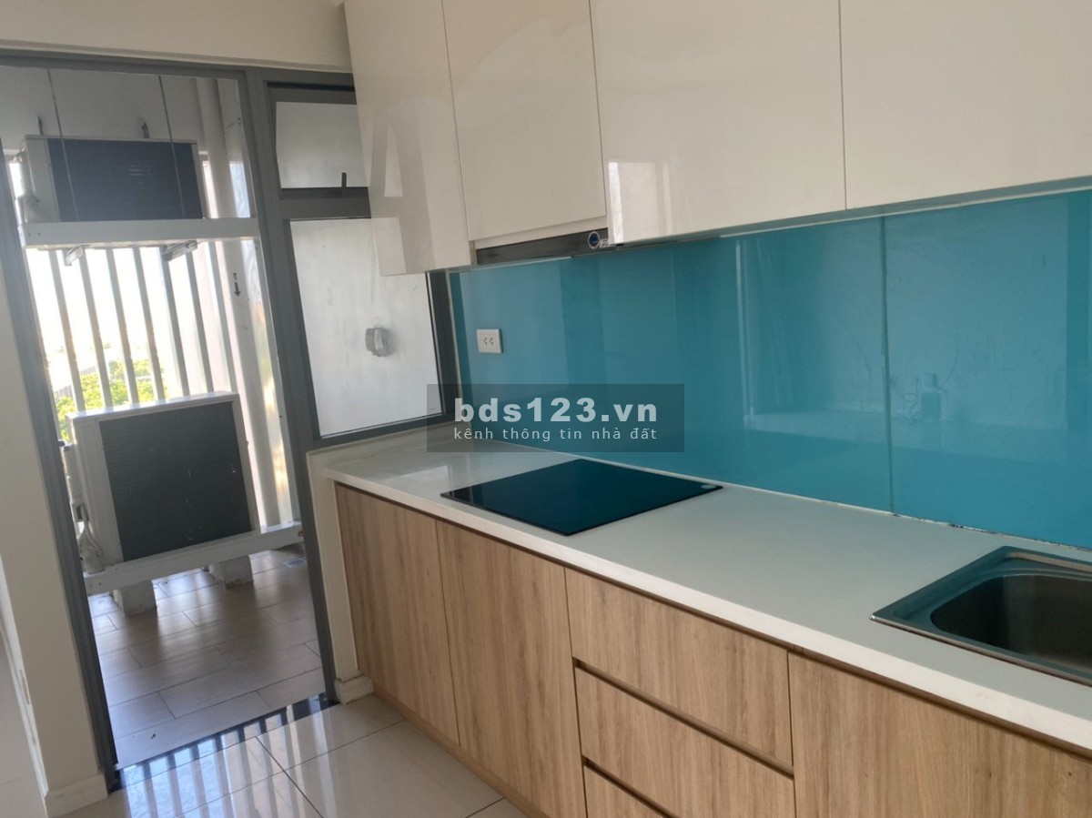 Palm Heights, tìm khách thuê 2PN, 2WC giá chỉ 12 triệu/tháng zalo 0786.889.111