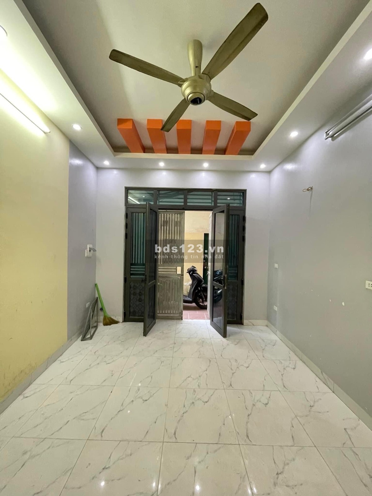 Nhà hiếm Bằng Liệt, Hoàng Mai, diện tích 38m² x 4 tầng, giá chỉ 3,25 tỷ VND