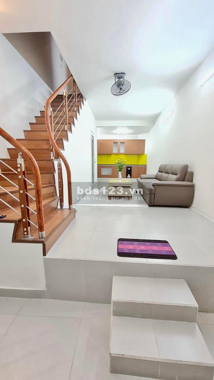 Bán nhà Nguyễn Lương Bằng dtsd 45m2, giá nhỉnh 4 tỷ, nhà mới, giá hợp lý vào ở ngay