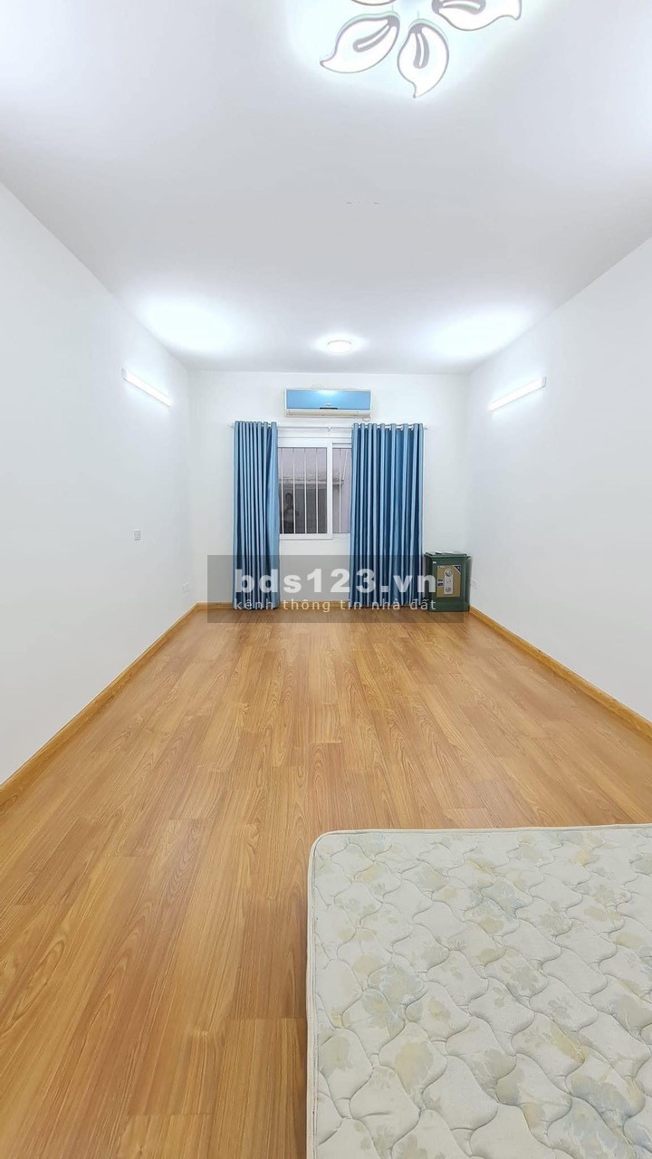 Bán nhà Nguyễn Lương Bằng dtsd 45m2, giá nhỉnh 4 tỷ, nhà mới, giá hợp lý vào ở ngay