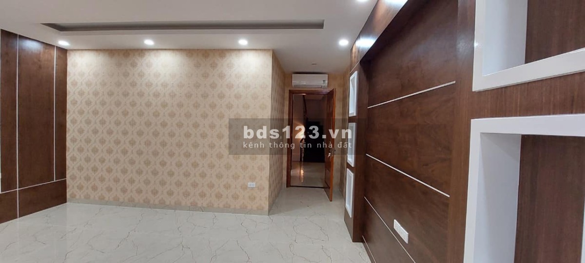Bán tòa nhà mặt phố Cầu giấy, diện tích 118m2 x 9 tầng thang máy, giá bán 54.5 tỷ