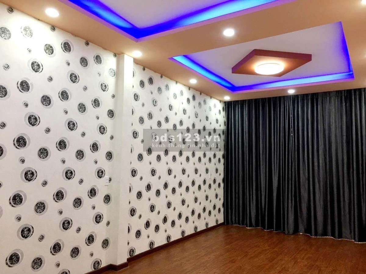 Hàng giá sốc! Bán nhà mặt tiền tại Tân Bình - Giá đầu tư liên hệ 0902568276