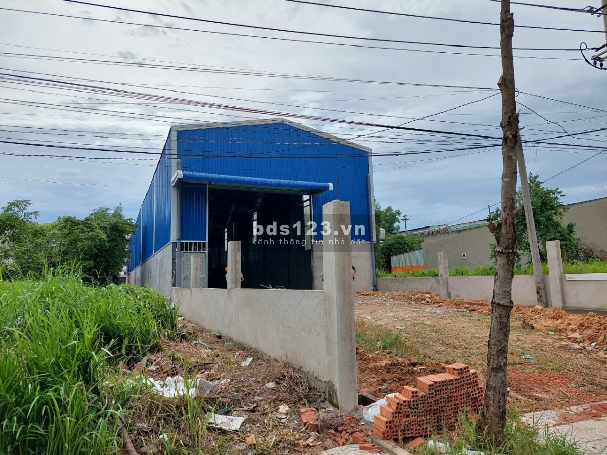 Nhà xưởng cho thuê Uyên Hưng Tân Uyên Bình Dương. Diện tích 750m2. Mặt tiền đường lớn.