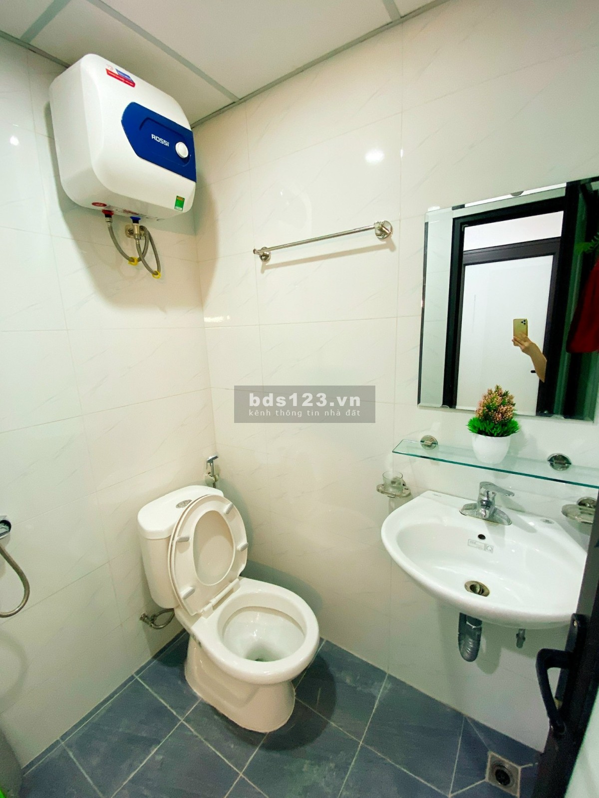 Chính chủ cho nữ thuê phòng khép kín đầy đủ tiện nghi ở đường Trịnh Văn Bô, giá 2.8tr