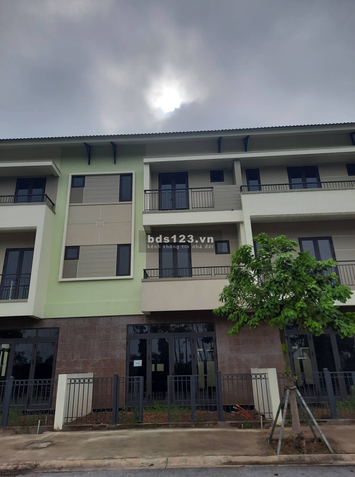 Bán shophouse view sông hàng rẻ đẹp nhất tại Từ Sơn tiện ích đầy đủ, giá tốt