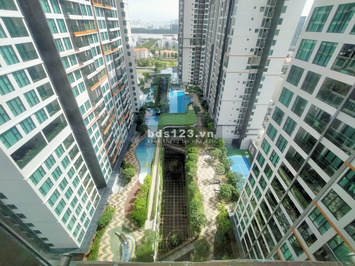 Nhà đang trống. Tận hưởng vẻ đẹp nội khu với căn hộ 2pn tại Feliz En Vista. LH Tâm: 0902.0506.43