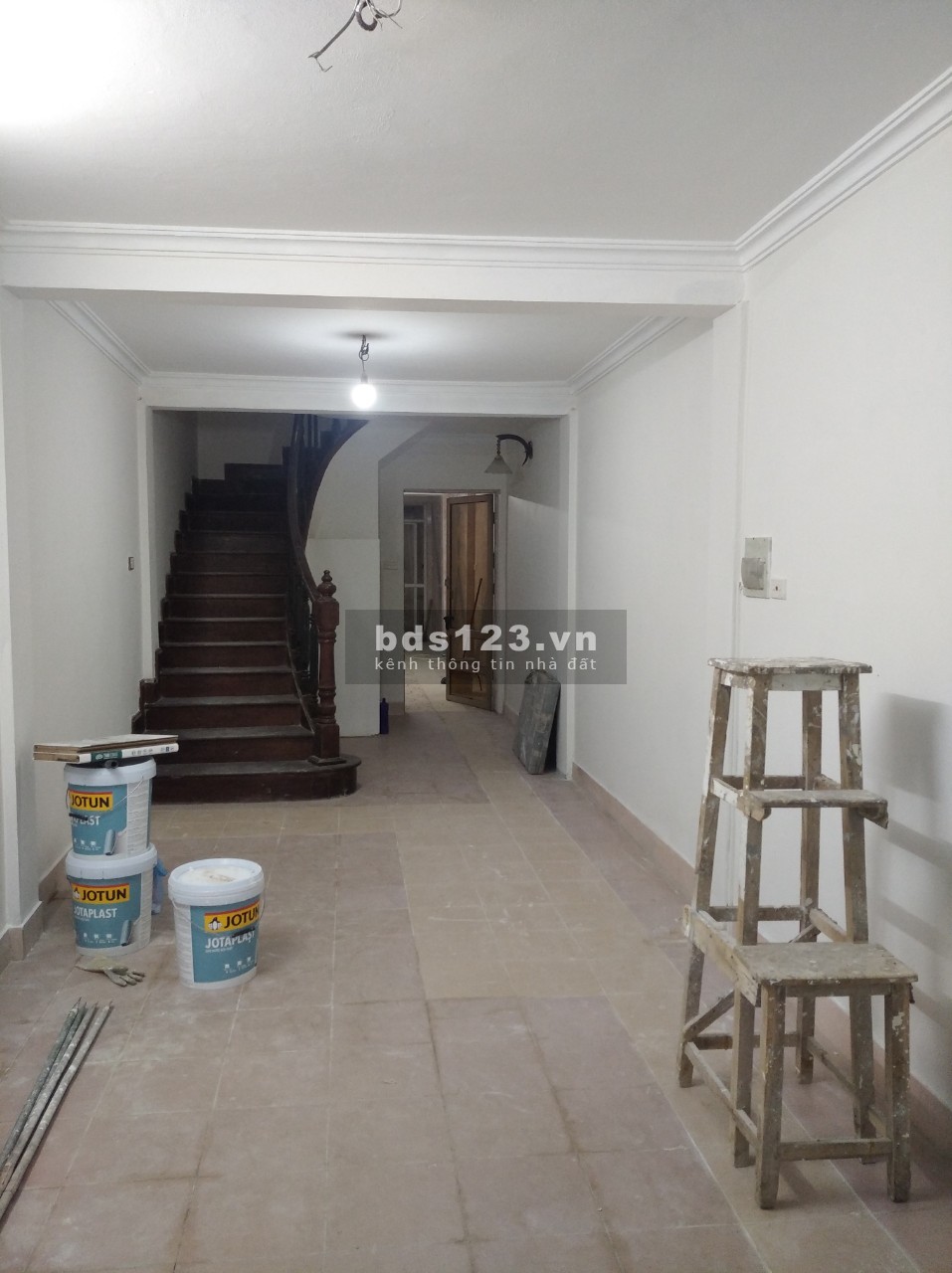 Cho thuê nhà 4 tầng tại Khu tập thể Nam Đồng giá 15 triệu/tháng, khu an ninh