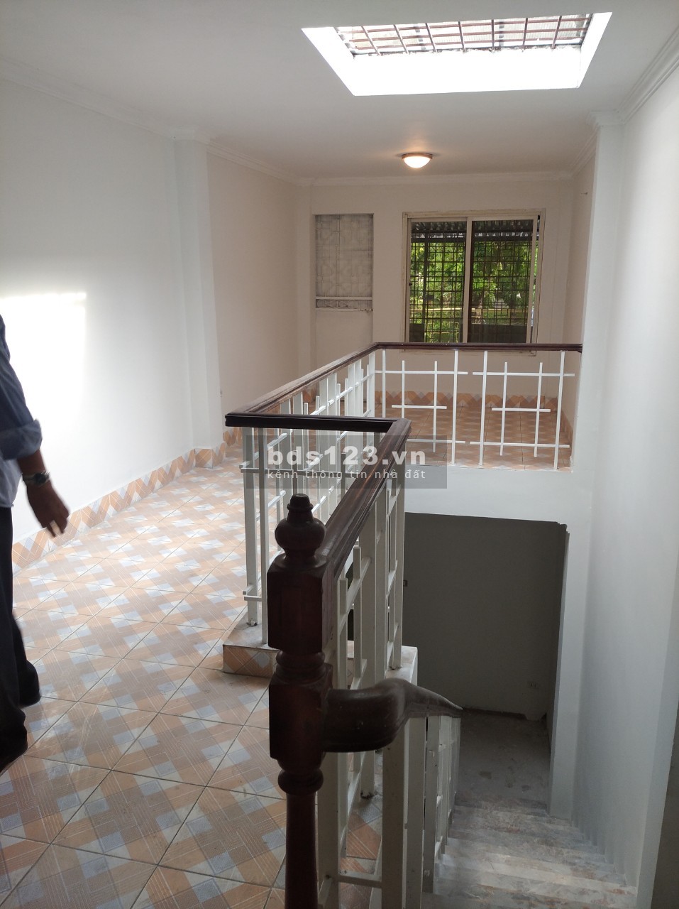 Cho thuê nhà 4 tầng tại Khu tập thể Nam Đồng giá 15 triệu/tháng, khu an ninh