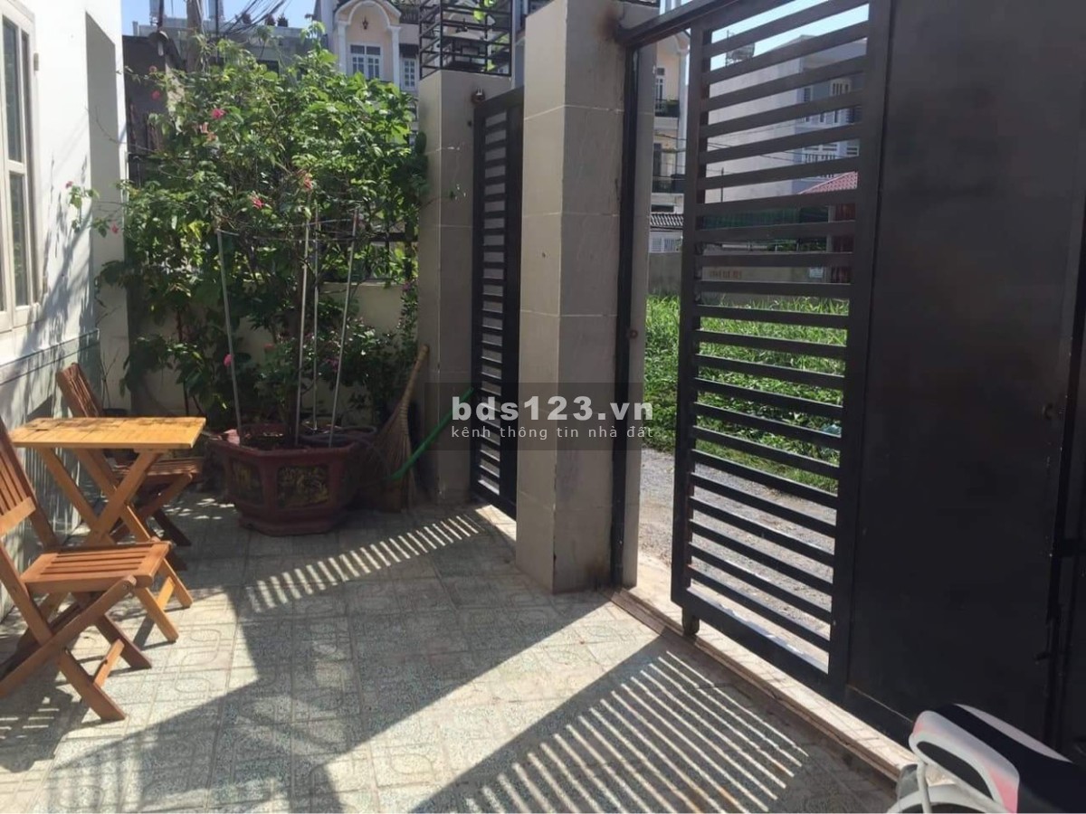 Sở hữu ngay căn biệt thự Mini cực hót mặt tiền đường Thạnh Lộc 44, dt 107m2