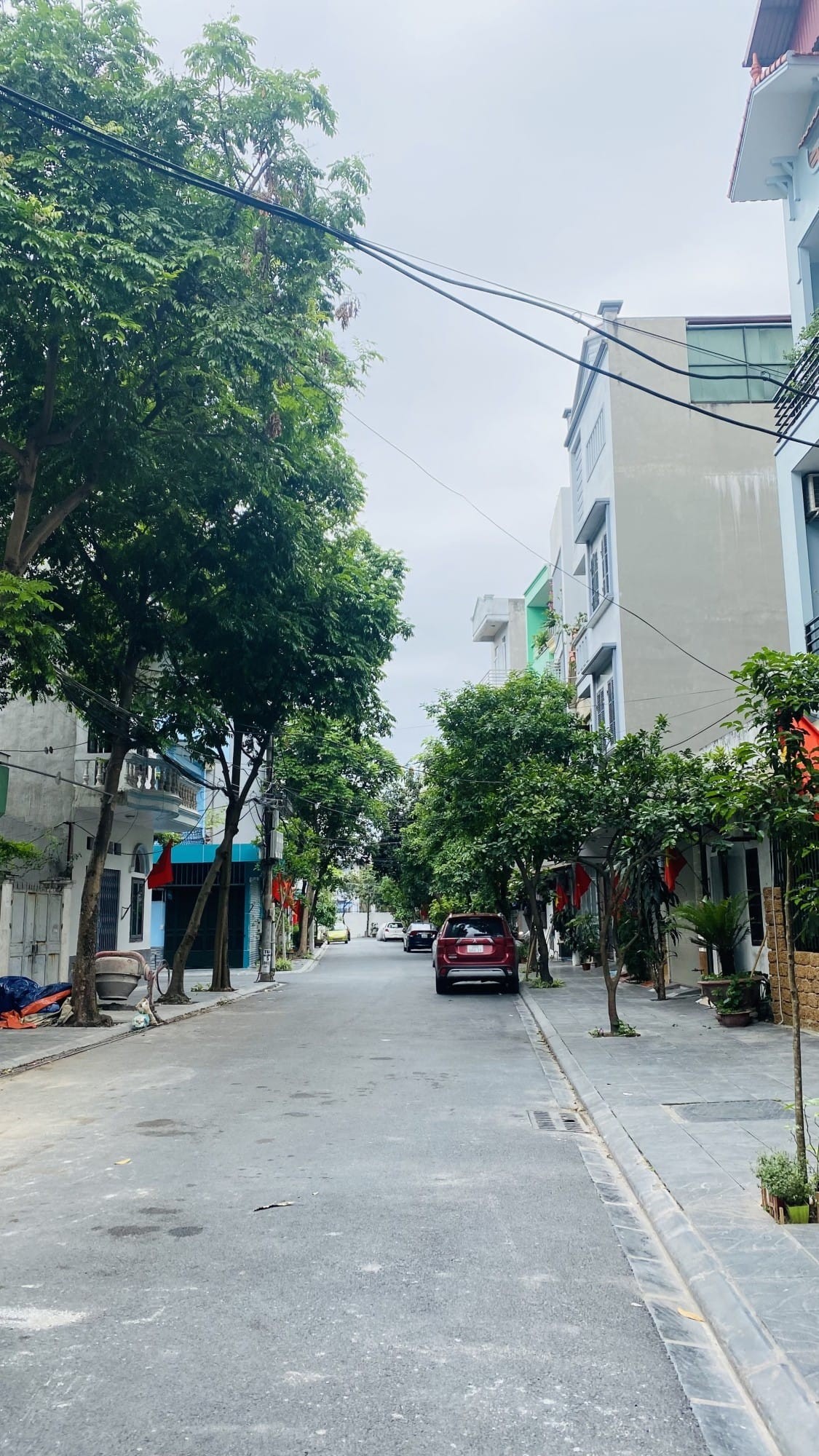 Phân lô ô tô tránh 50m Đất giá 5 tỷ Chu Huy Mân Long Biên liên hệ 0904264580