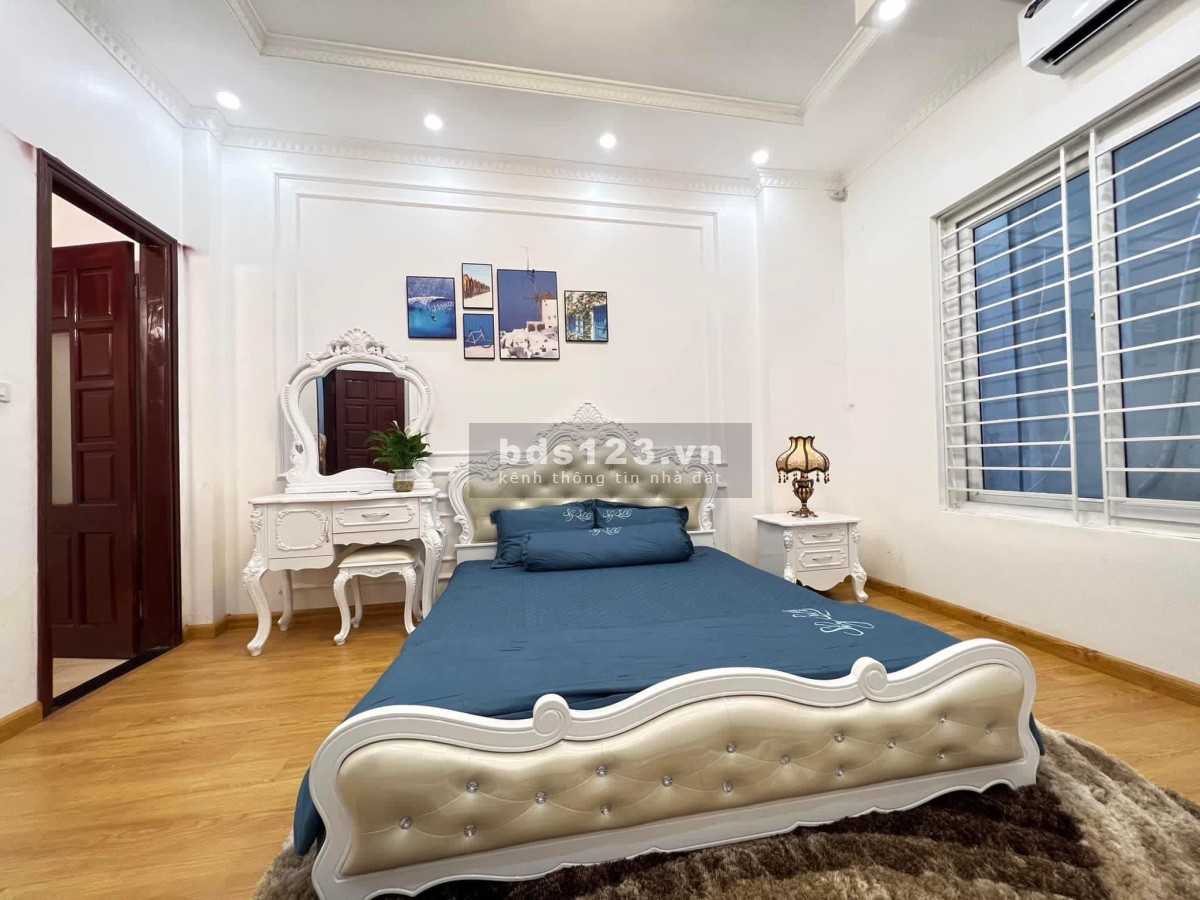Bán nhà 5 tầng ngõ ô tô phố Trường Chinh, full nội thất giá bán 3.8 tỷ khu dân cư đông