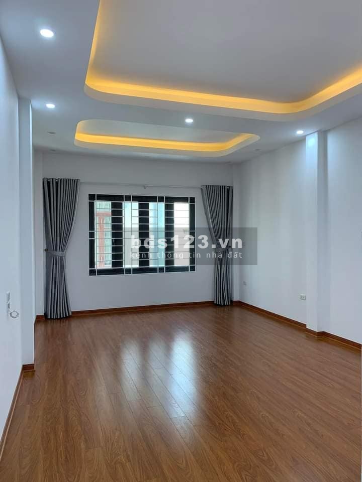 Bán nhà phố Trương Định, Hoàng Mai, gần toà nhà Nam Đô 61m2 x 5 tầng, MT 3.9m, chỉ 7.5 tỷ.