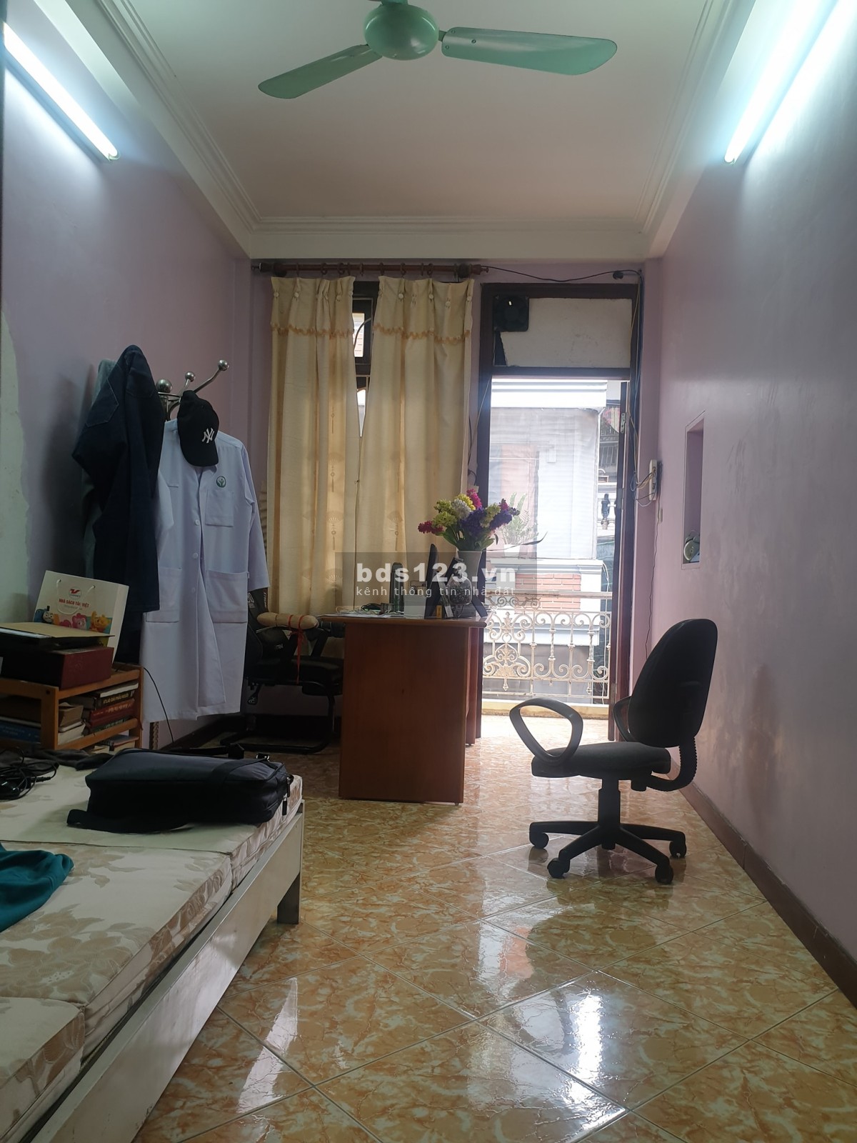 Siêu đẹp Nguyễn Văn Trỗi ô tô đậu thoáng trước sau diện tích 52m2 giá 6.2 Tỷ