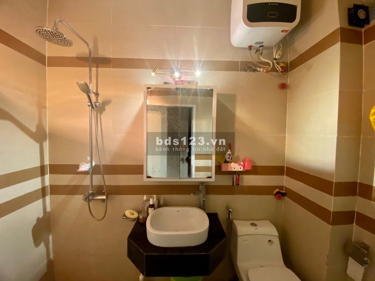 Siêu đẹp Nguyễn Văn Trỗi ô tô đậu thoáng trước sau diện tích 52m2 giá 6.2 Tỷ