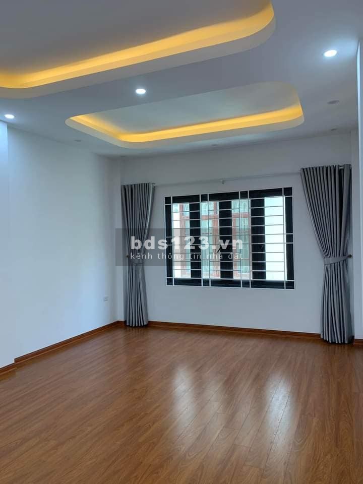 Bán nhà phố Trương Định, Hoàng Mai, gần toà nhà Nam Đô 61m2 x 5 tầng, MT 3.9m, chỉ 7.5 tỷ.