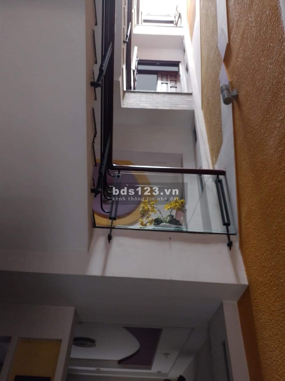 Nhà mặt tiền 5 tầng diện tích lớn Quận Tân Phú đường Nguyễn Ngọc Nhựt dt 4x21.06m, giá 12 tỷ