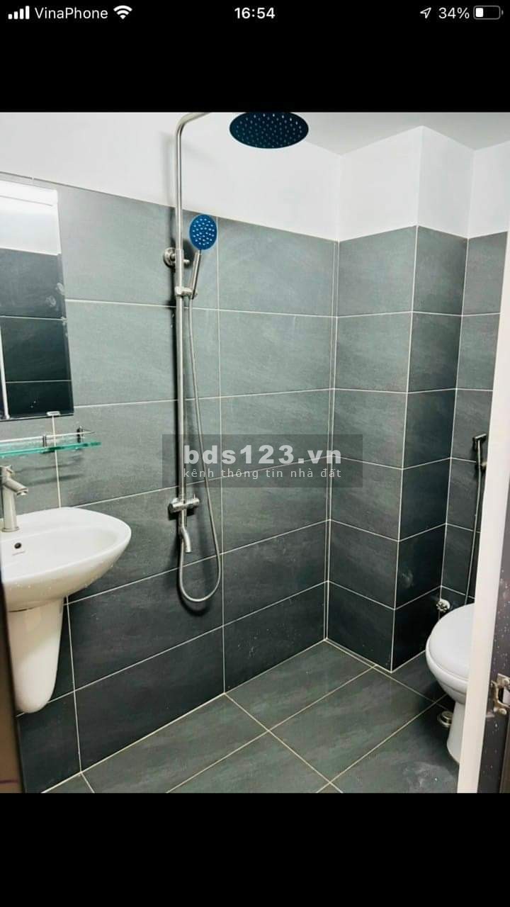 Bán nhà đẹp 4 tầng ngay chợ Tân Hương Quận Tân Phú, 4x17m, NHÍCH 4 TỶ
