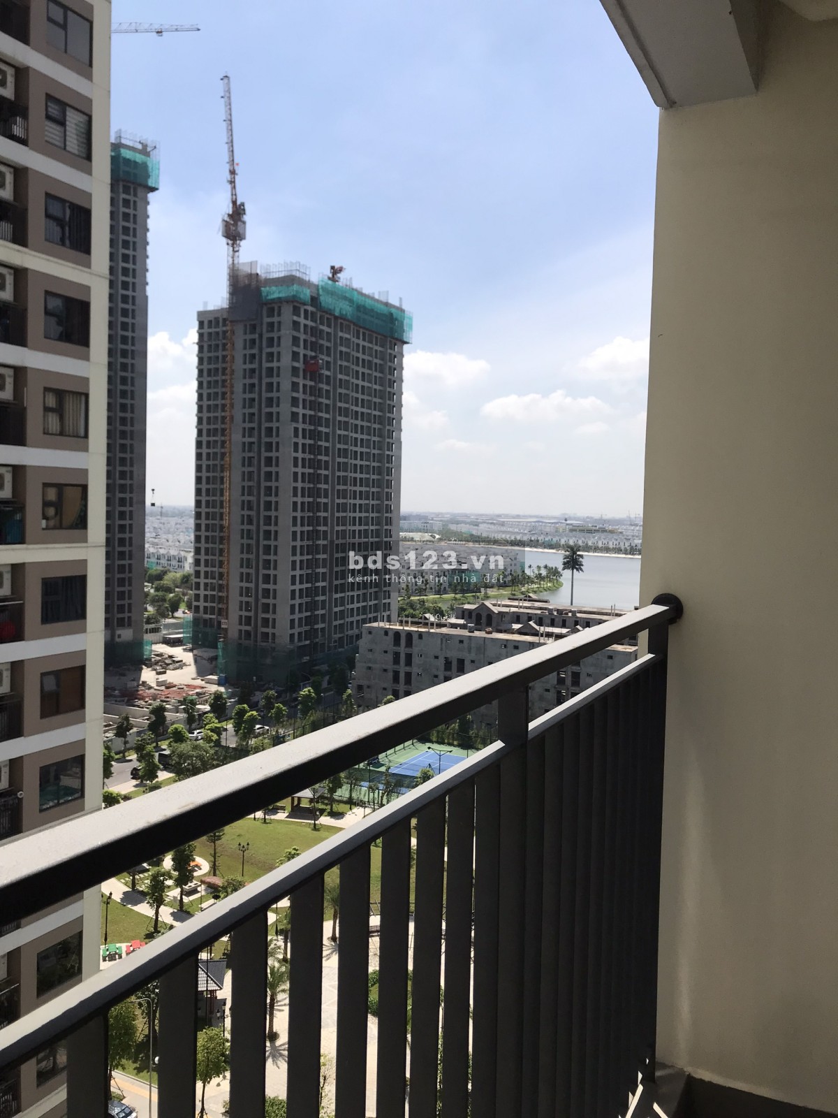 Cần bán 3N 2VS chỉ 2.3 tỷ tại Vinhomes Ocean Park liên hệ 0965.479.380