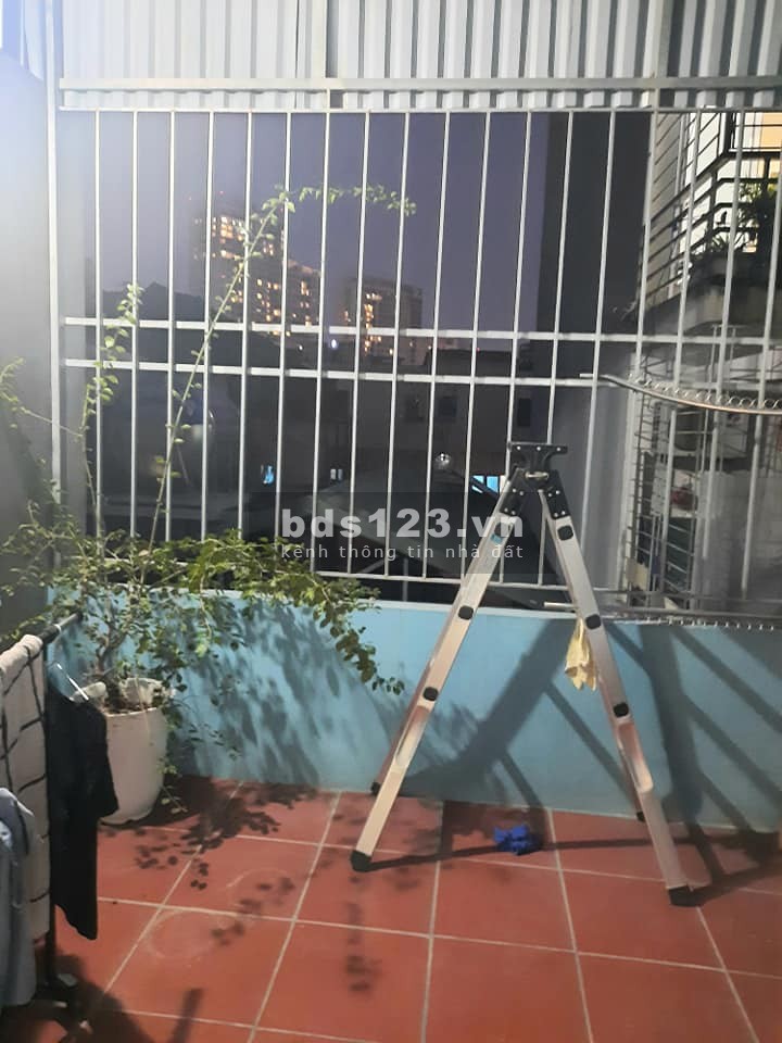 Bán nhà Hồ Tùng Mậu Cầu Diễn gần phố diện tích 31m2, 4 tầng đúc giá bán chỉ 2.75 tỷ