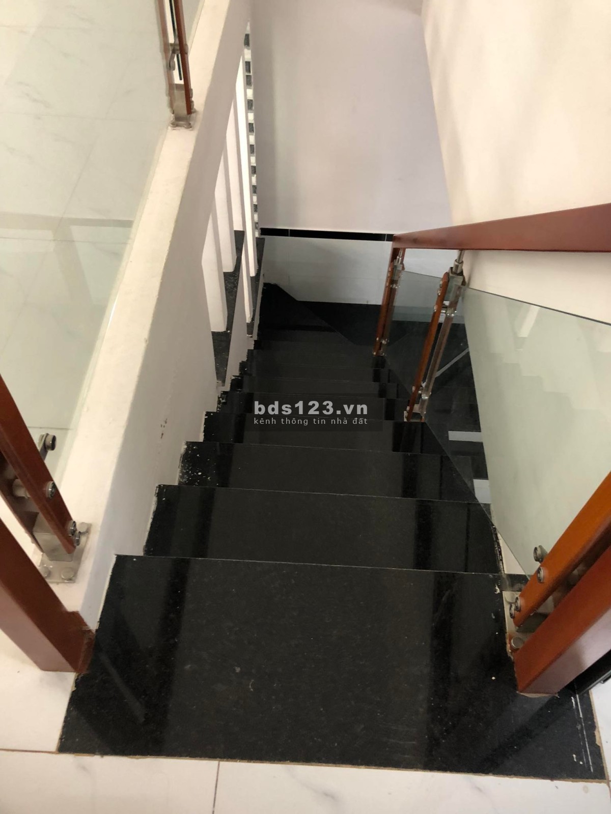 Cần bán gấp nhà ngay đường Liên Khu 4-5 diện tích sử dụng 48m2 (4x12)