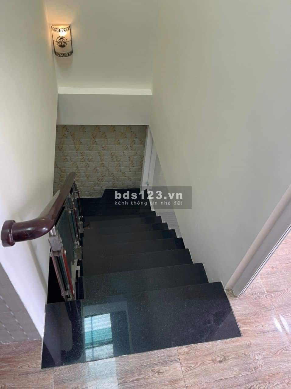 Bán nhà đẹp Đường An Dương Vương Q6,dọn vô ở liền ,giá chỉ 4,5 tỷ