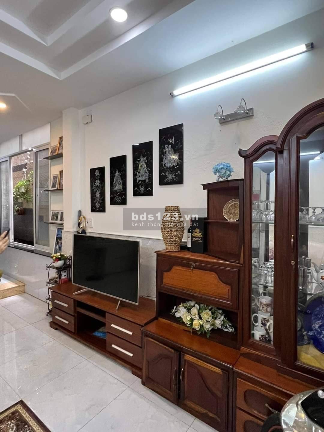 Bán nhà đẹp 4 tầng dt khủng 4.1x15m, Quận Tân Bình đường Đồng Xoài hxh thông nhích 9 tỷ