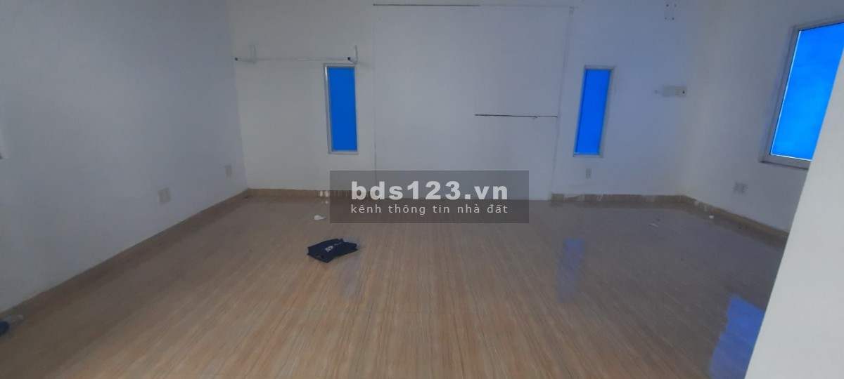 Cho thuê kho diện tích 750m2 Hương Lộ 11, Hưng Long, Bình Chánh